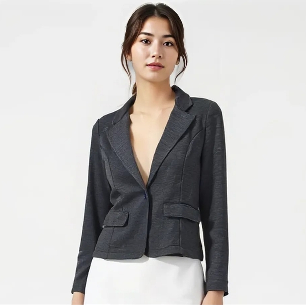 The Zenana Women's Gray Blazer